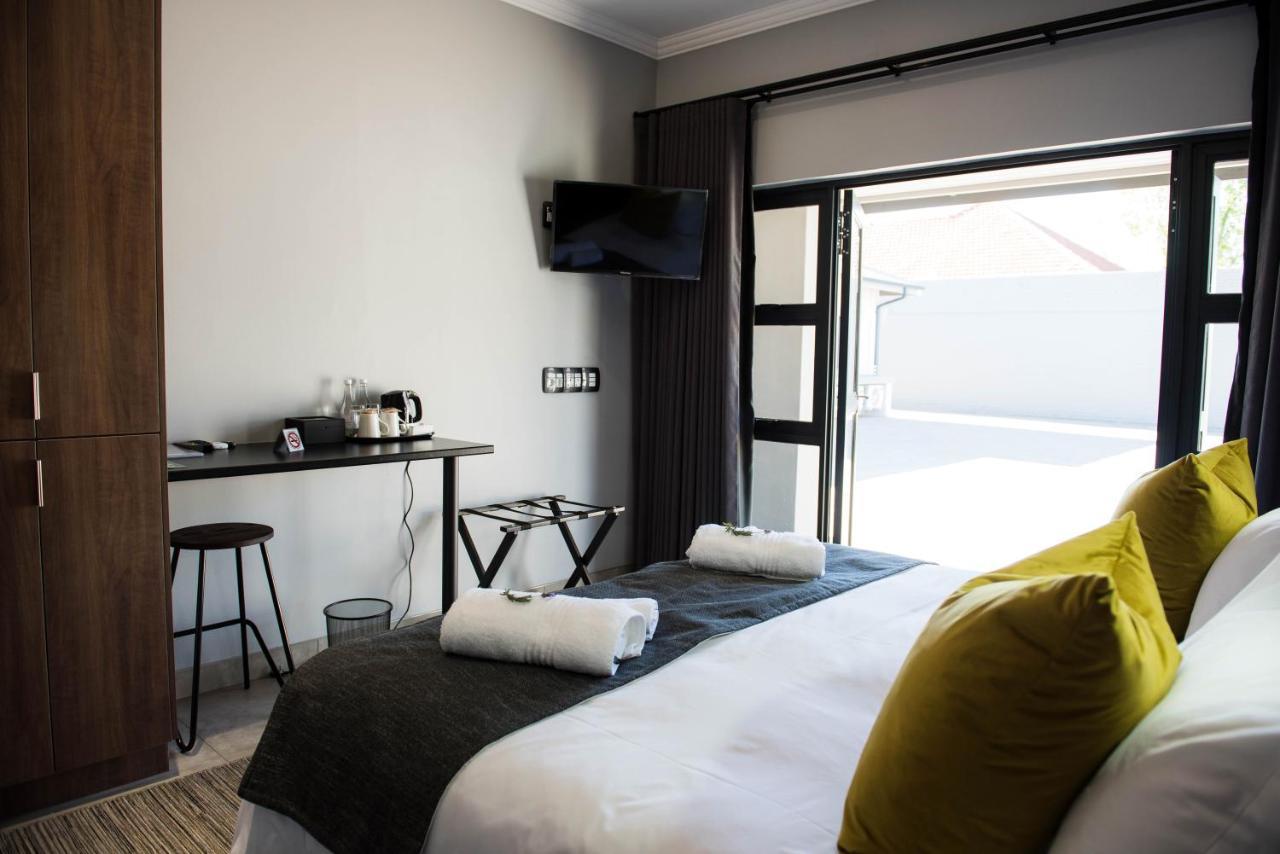@Greys Guesthouse บลูมฟอนเทน ภายนอก รูปภาพ